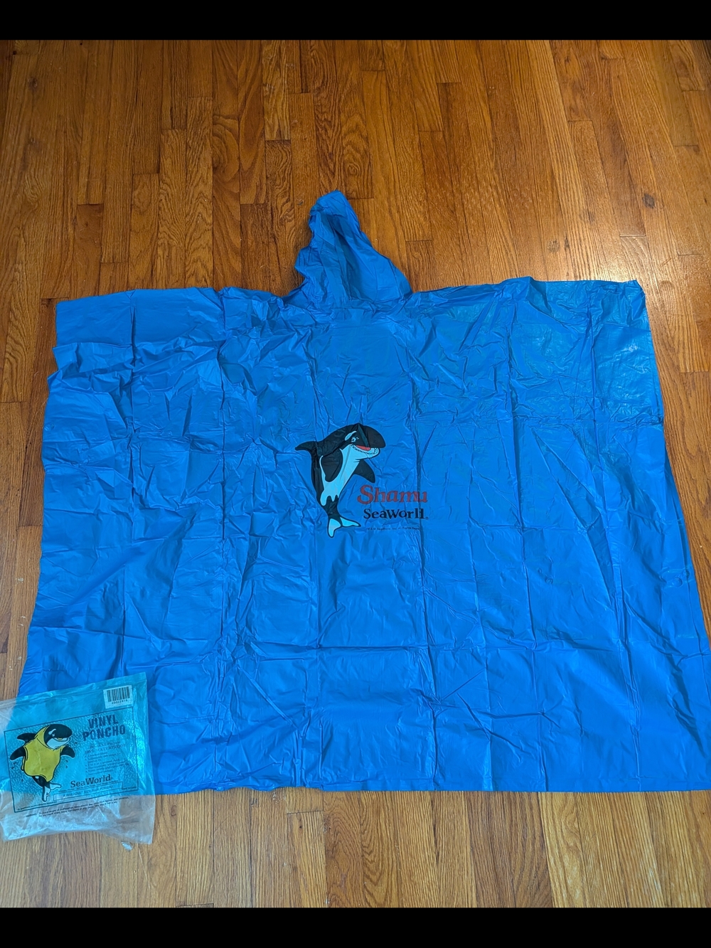 Vintage Sea World Rain Poncho